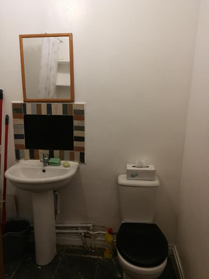 Budget Double Bedroom Near Glasgow City Centre And West End Luaran gambar